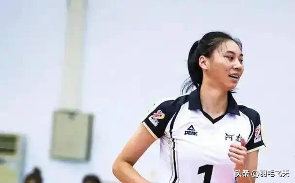 中国女排的强力接应在哪里
中国女排目前最大的短板还是缺少强力接应，不是没有好苗子