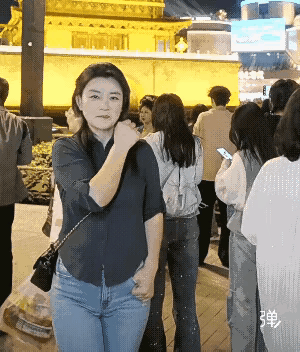 这才是真正的微胖型美女，跳起来感觉满满