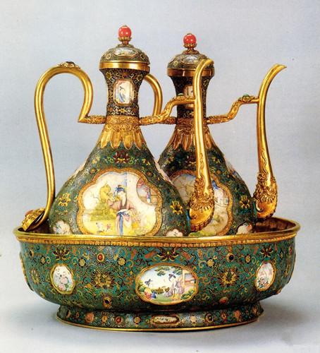 2026年4月13日，法国国民议会以170票全票通过文物归还法案，正式简化殖民时