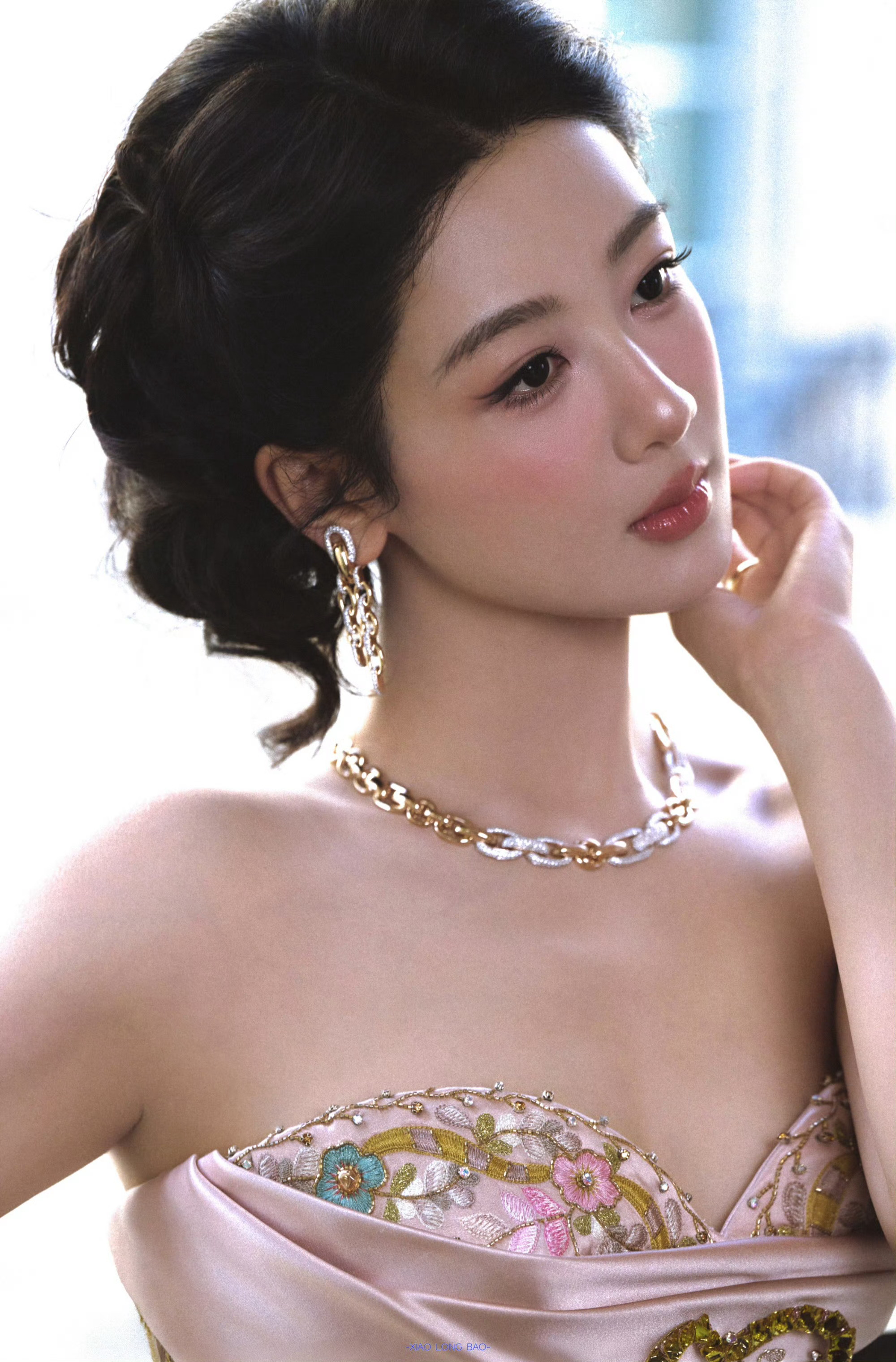 告诉朋友真的好爱她！杨紫