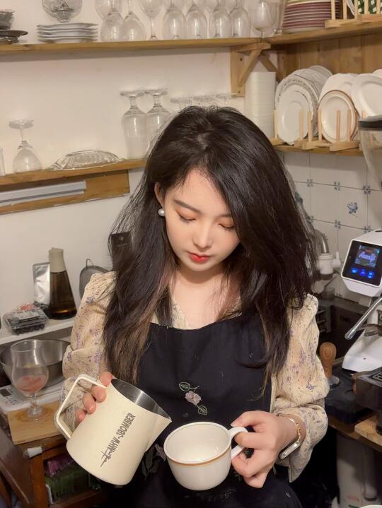 要品尝一杯茶式拿铁吗