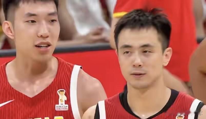 半场净胜26分！男篮54:28碾压中国台北，庞峥麟惊艳登场，后场轮换迎来新思考