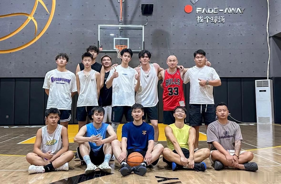 王鹤棣林伯叡、帅得好突出⛹🏻‍♂️ ​​​