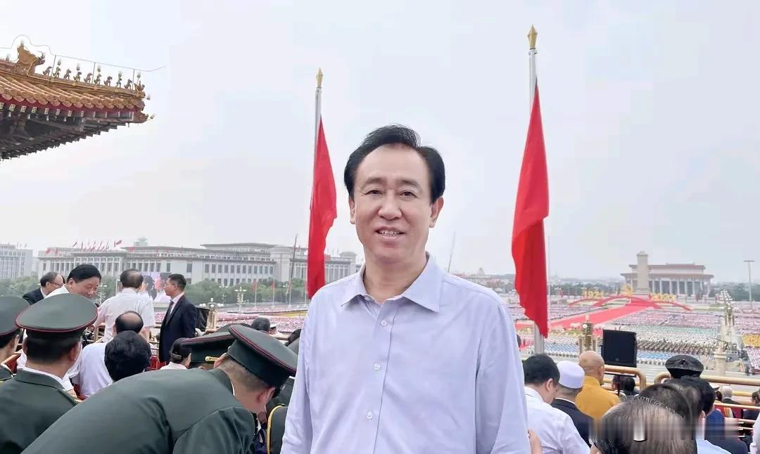 许家印瘦成皮包骨！恒大危机全面爆发！许家印瘦得像个骷髅！恒大大难临头啊！瞧瞧那副