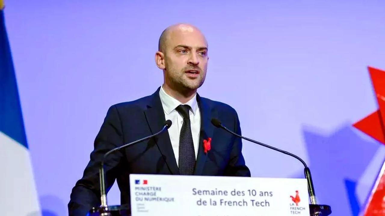 法国想与俄罗斯进行接触。

法国外交部长让-诺埃尔·巴罗3月17日说，当适当的时