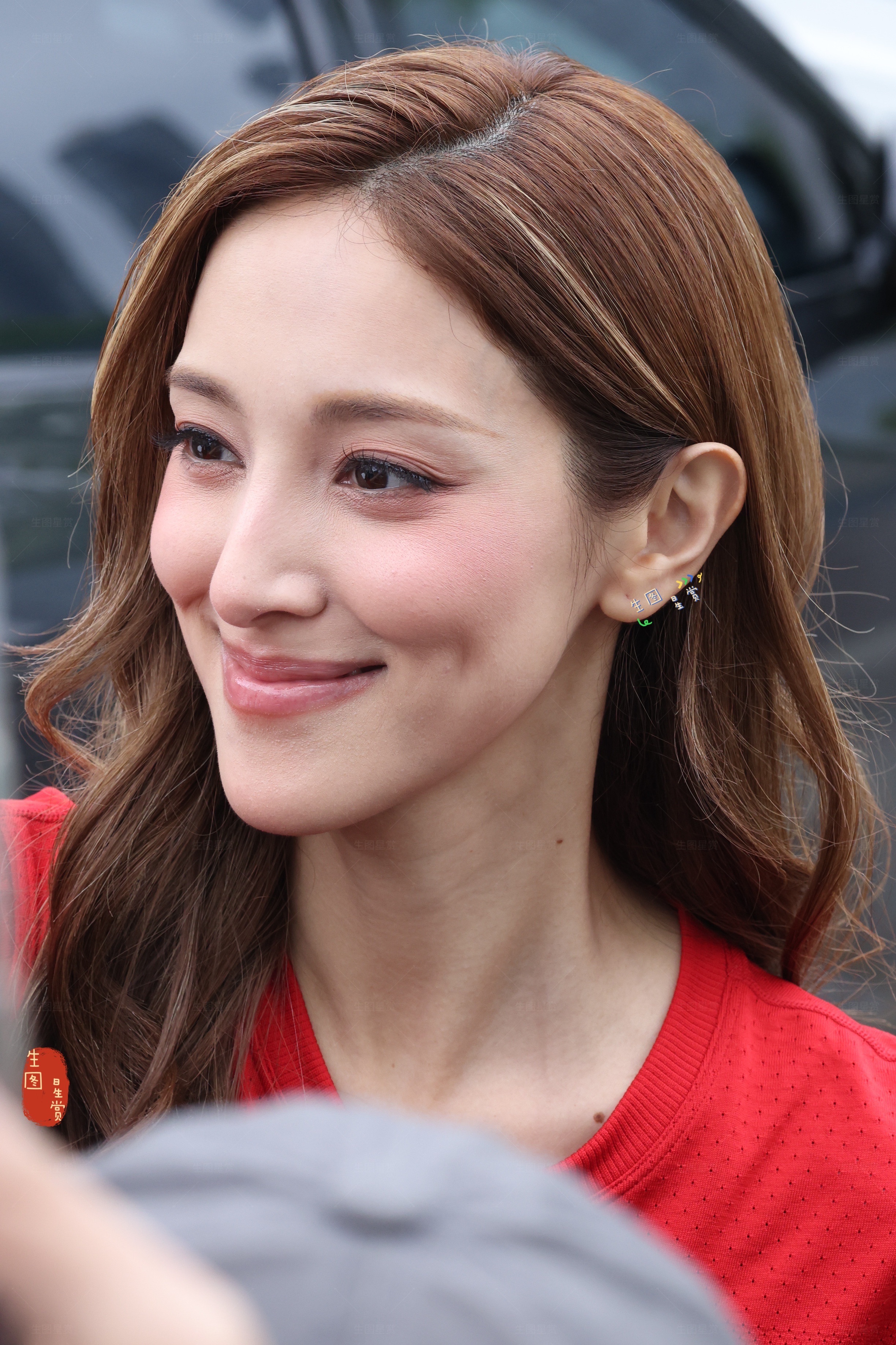 怼脸拍的陈凯琳，颜值气质不愧是港姐冠军陈凯琳260422浪姐二公上班返图乘风20