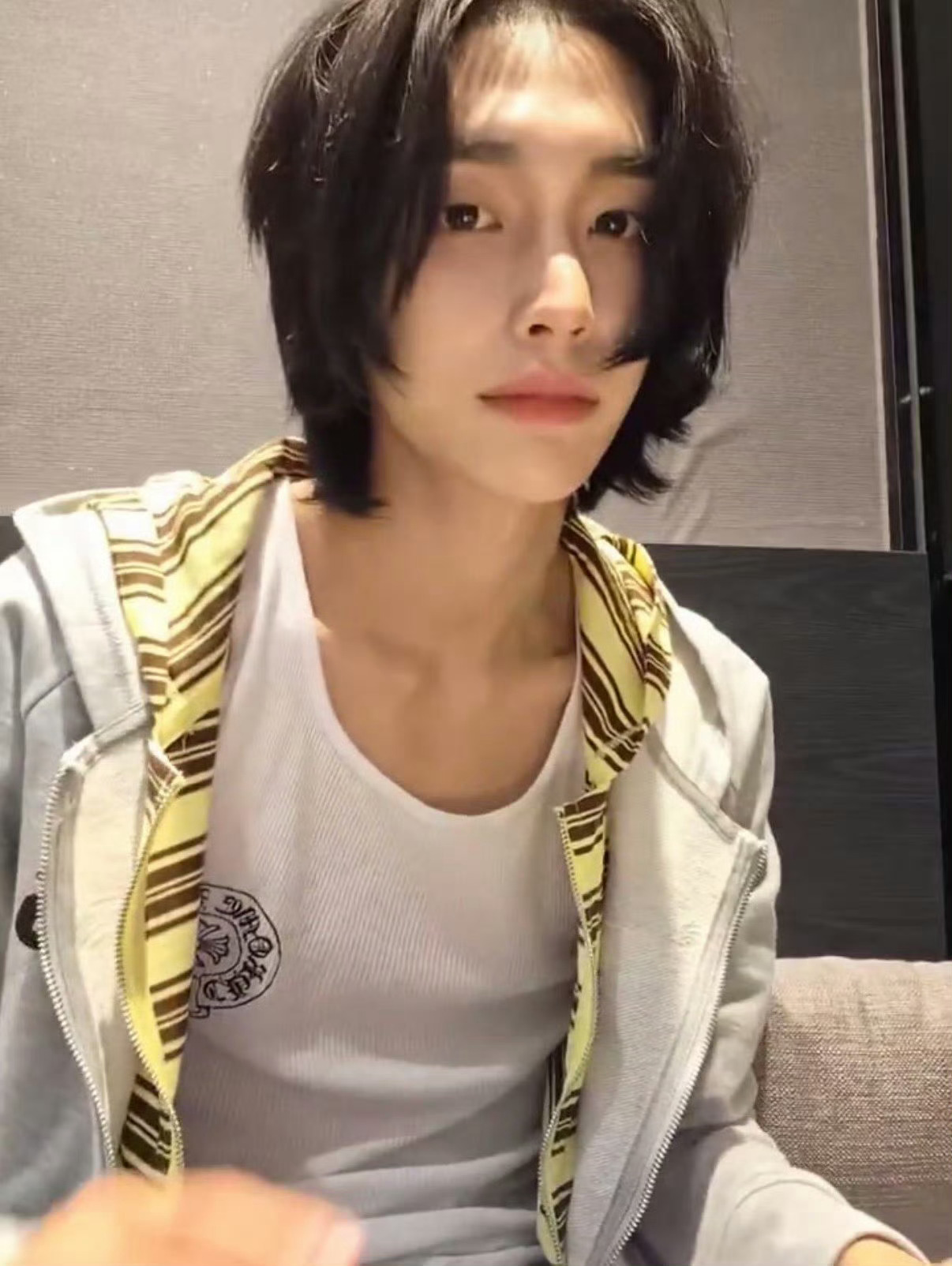 好肥美的鸭嘴 好漂亮的长发 