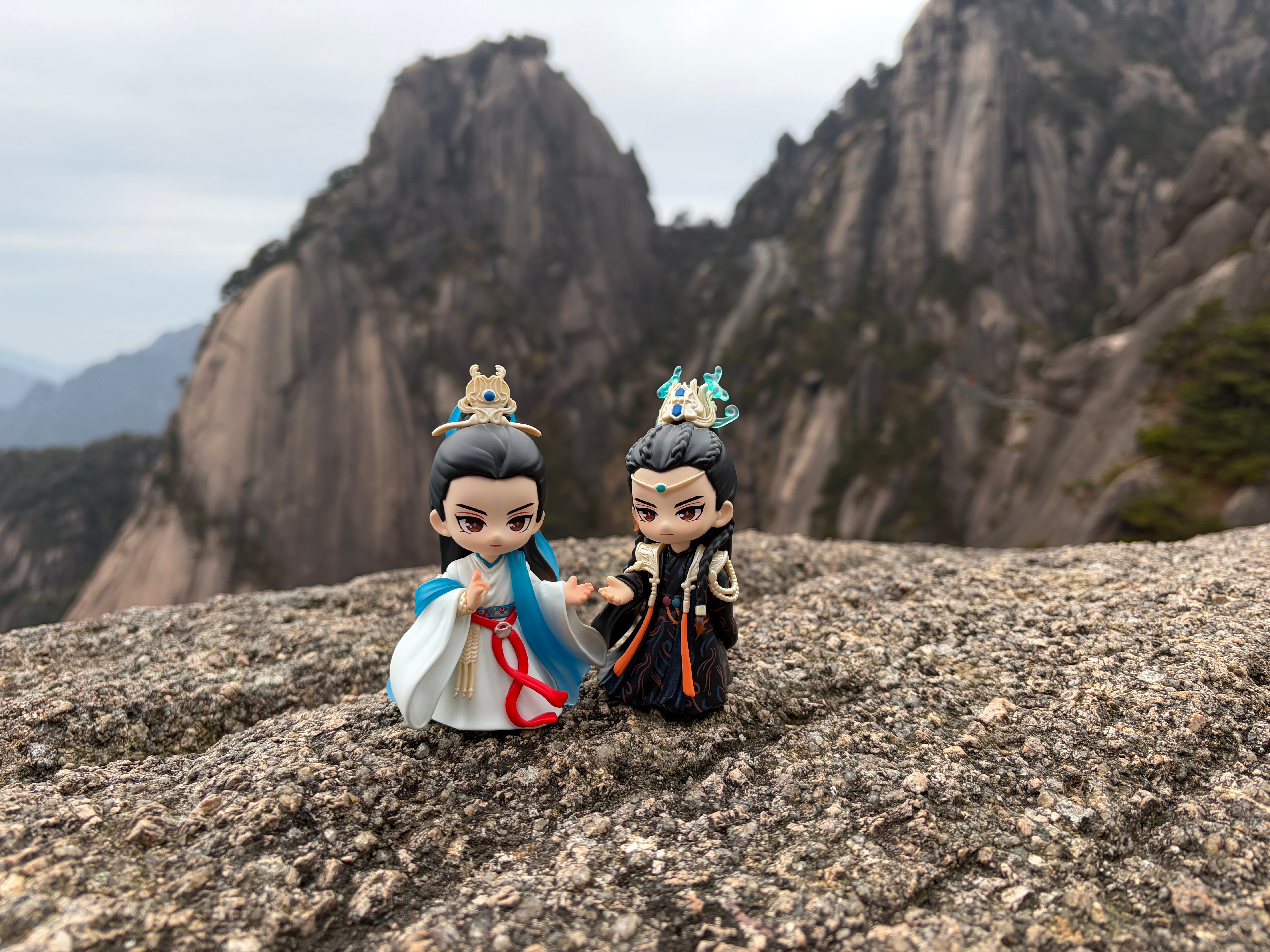 晚安生活中，每个人都无法避免遭人猜忌和伤害，也无法保证自己事事顺意名利双收，更无