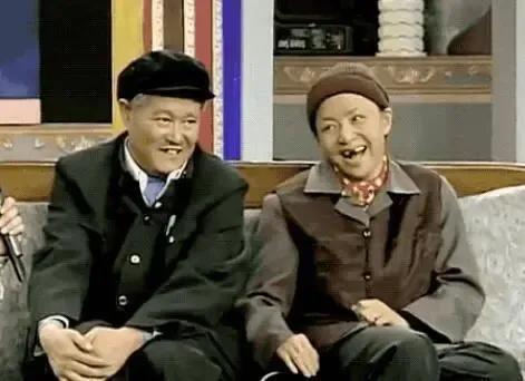在近日的某卫视春晚舞台上，王冰冰以一袭红裙惊艳亮相，再现了宋丹丹的经典小品名场面