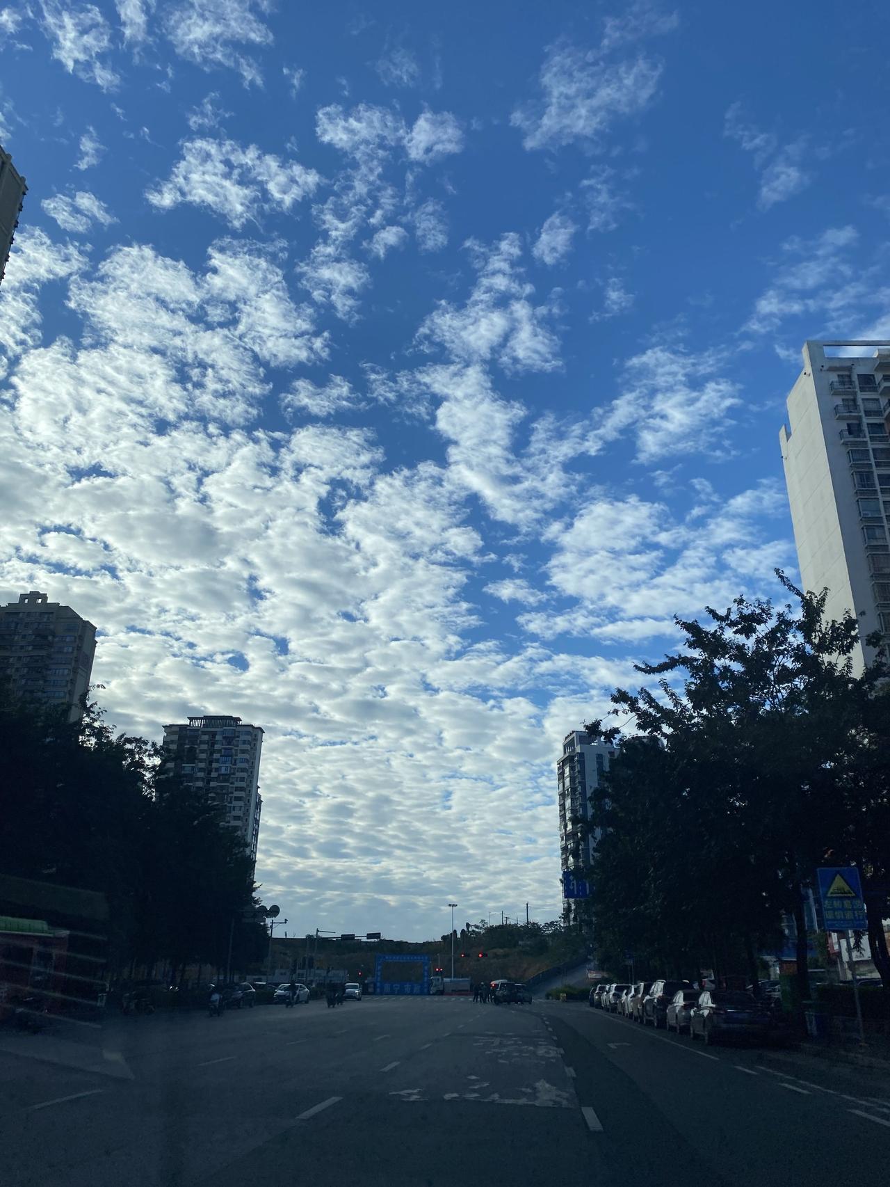 可以分享一张你拍的天空美照吗绝美随手拍天空