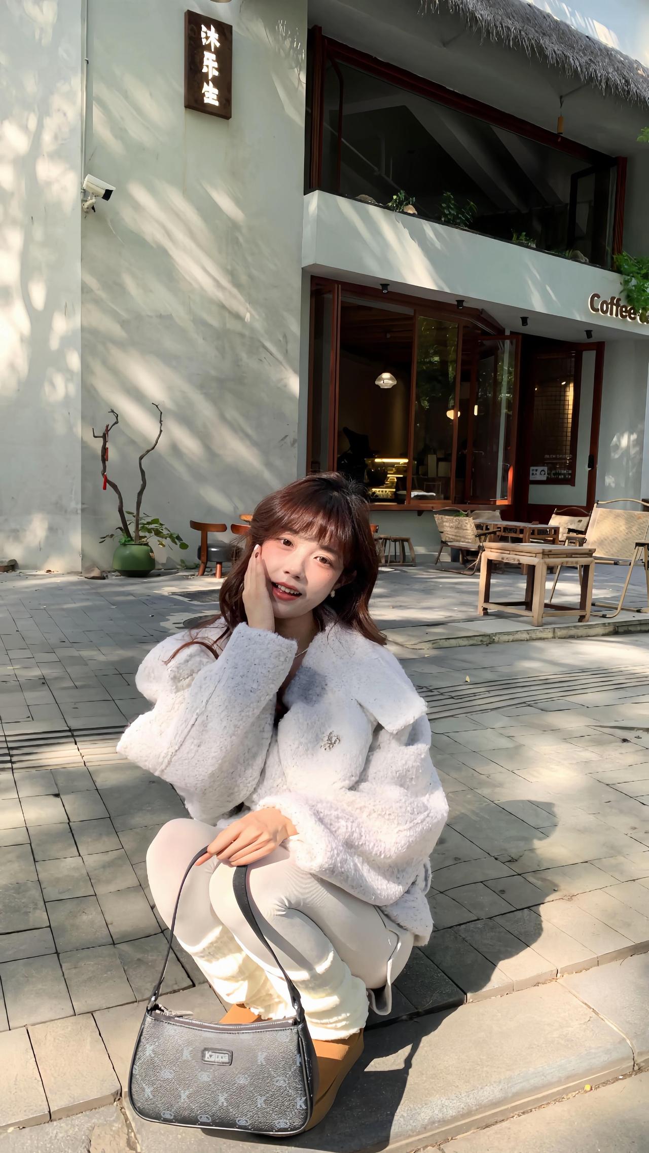 我以为你是因为我之前不幸福才出现的
分享照片