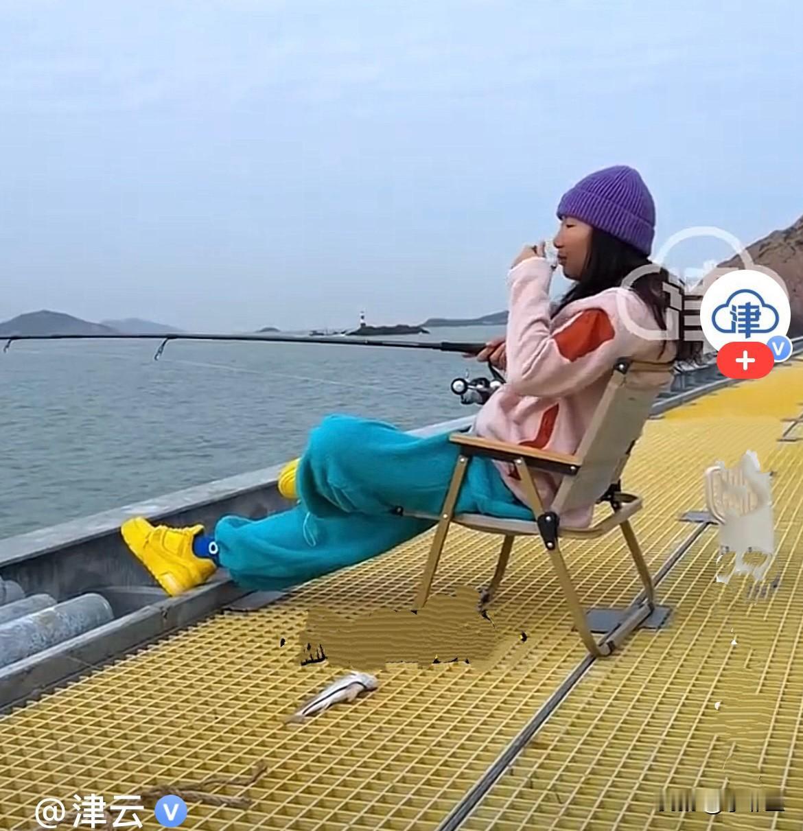 近日，一个话题冲上热搜，在北京打拼20余年的企业高管 “海岛栗子”做出了一个令人