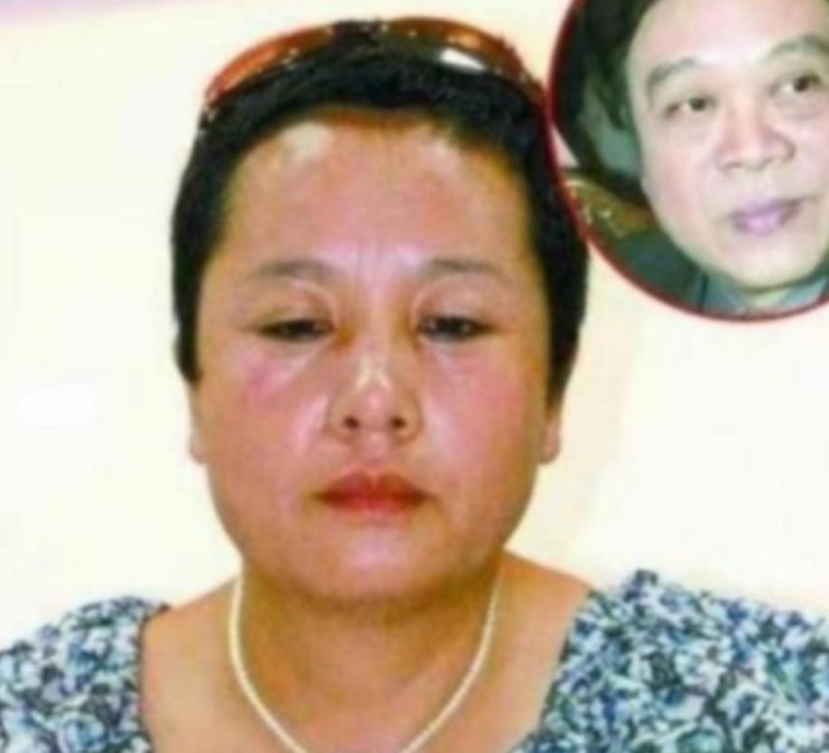赵忠祥瞒着妻子与我发生关系多年，并有特殊癖好，令我身心受到严重伤害。2004年，
