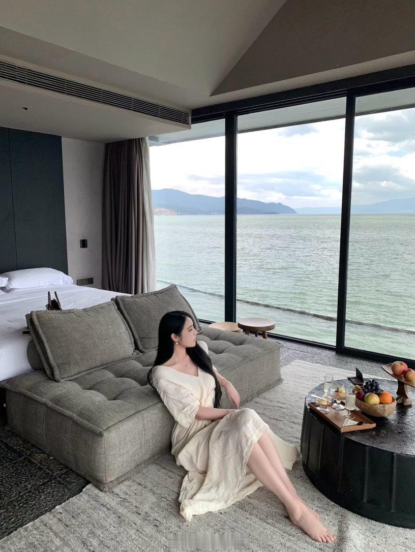 洱海边 