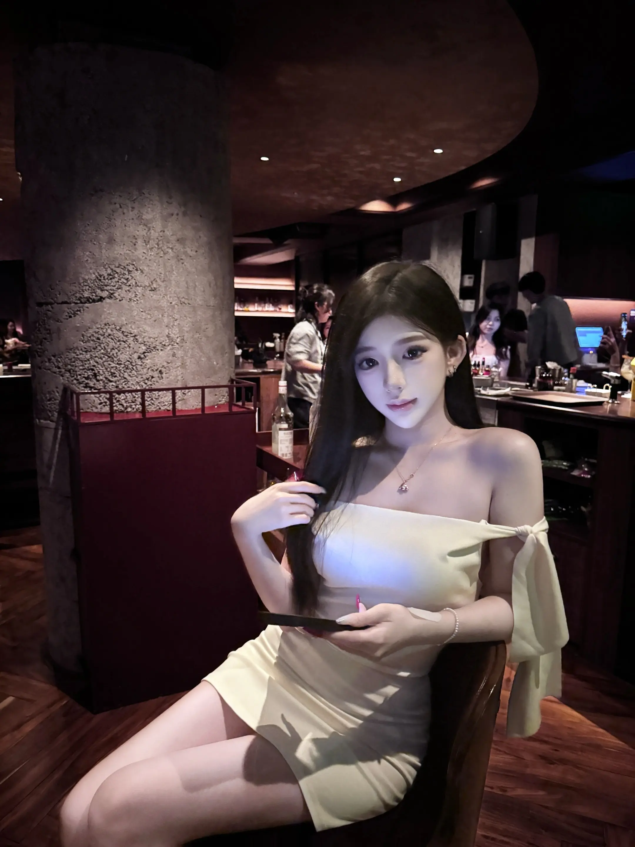 这些日子我有无数个想你的瞬间 而你又接连不断的陪在谁的身边