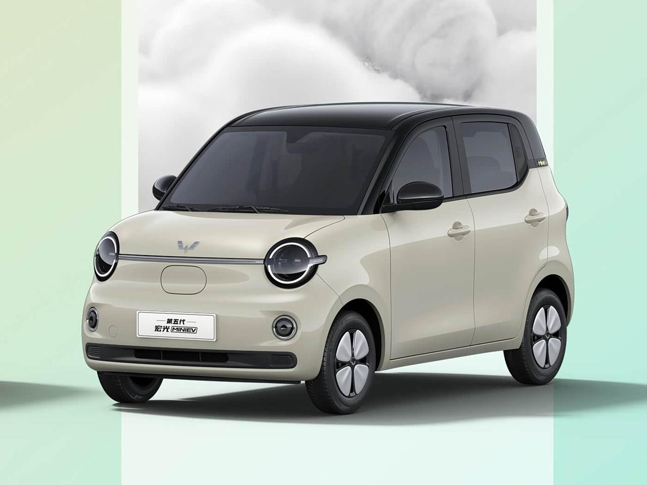 很多人比较关心第五代五菱宏光MINIEV能否继续畅销这个问题？我认为新车的设计挺