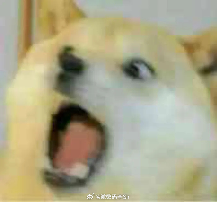 口红效应说明大家没钱了说白了，人可以压缩预算，却很难压制情绪。当大众承担不起高昂