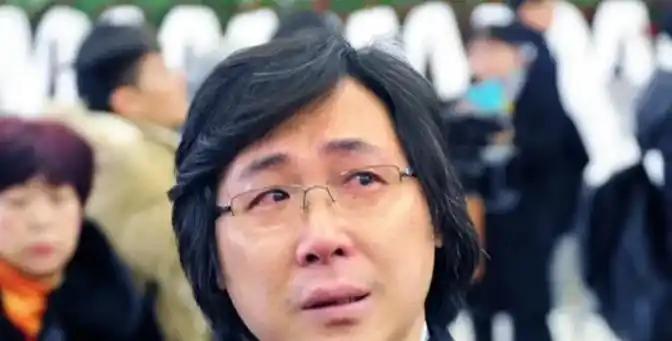 廖昌永把四川农村的老母亲接到上海一起住，妻子王嘉一句话“妈就是妈，来了就住客房”