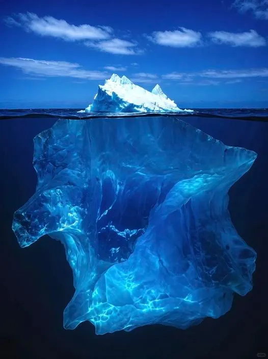 美图欣赏——大海中的冰雪巨兽