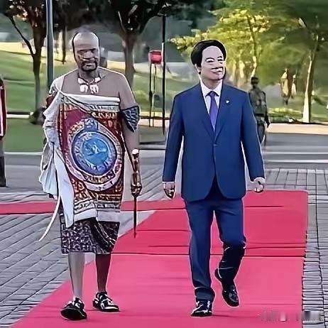 赖清德上演了一出新版“鸡鸣狗盗”之徒新戏，笑死人，对民进党及赖绝对是无任何助益只