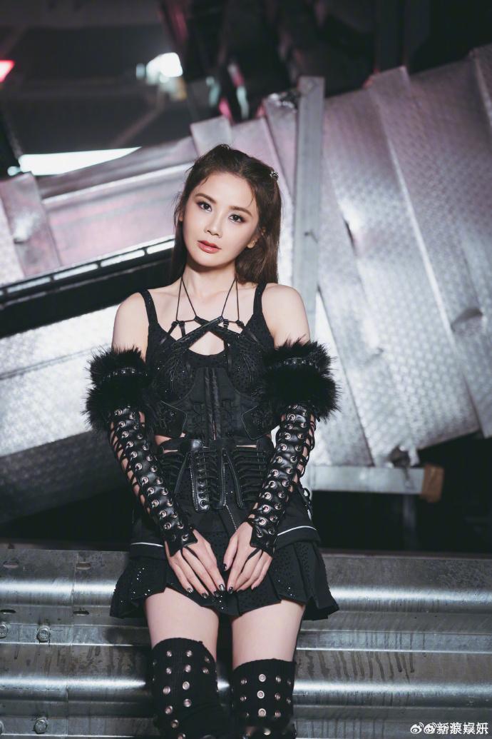 阿sa否认含泪控诉丈夫阿sa说阿娇有去婚礼 近日网传阿sa含泪控诉丈夫、阿娇没去