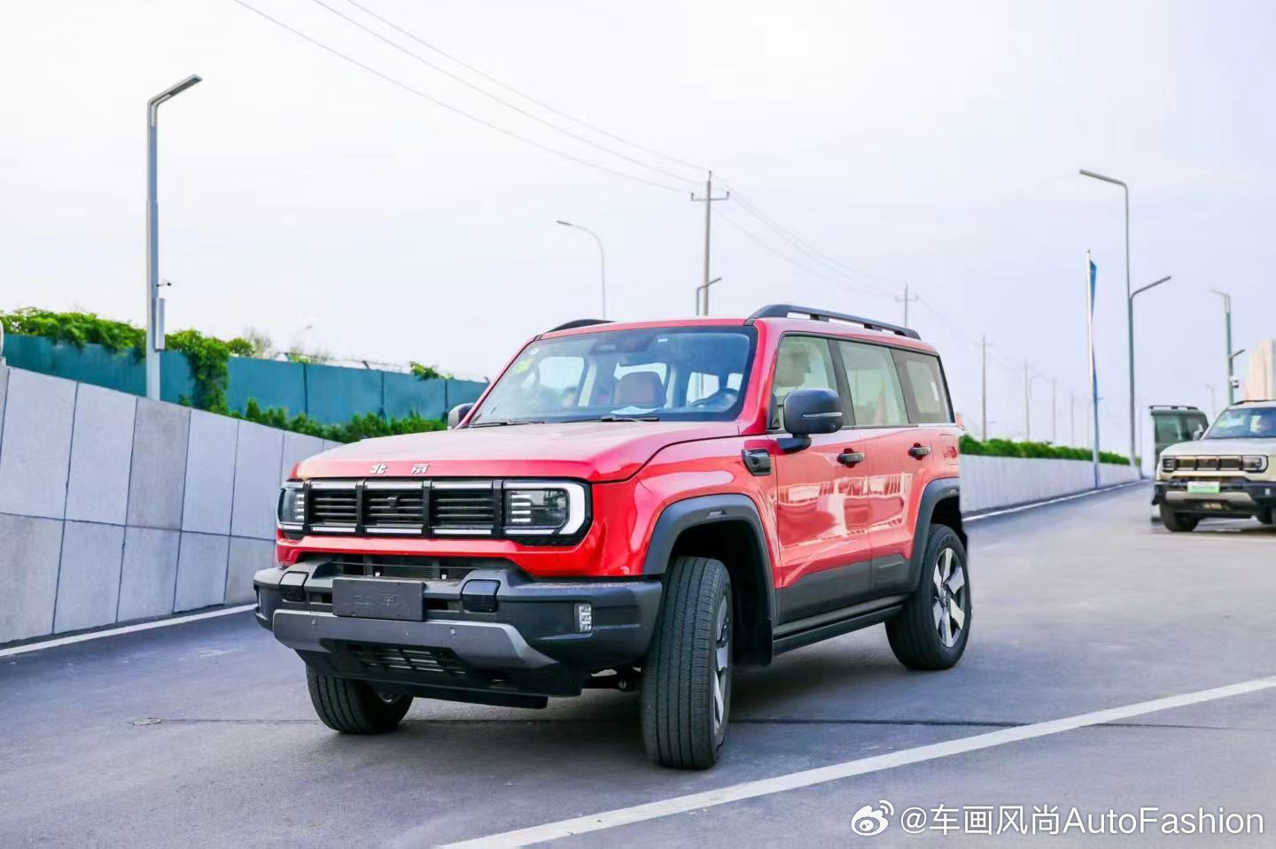 【北京越野BJ40增程长续航版上市，官方指导价为17.98至20.98万元，焕新
