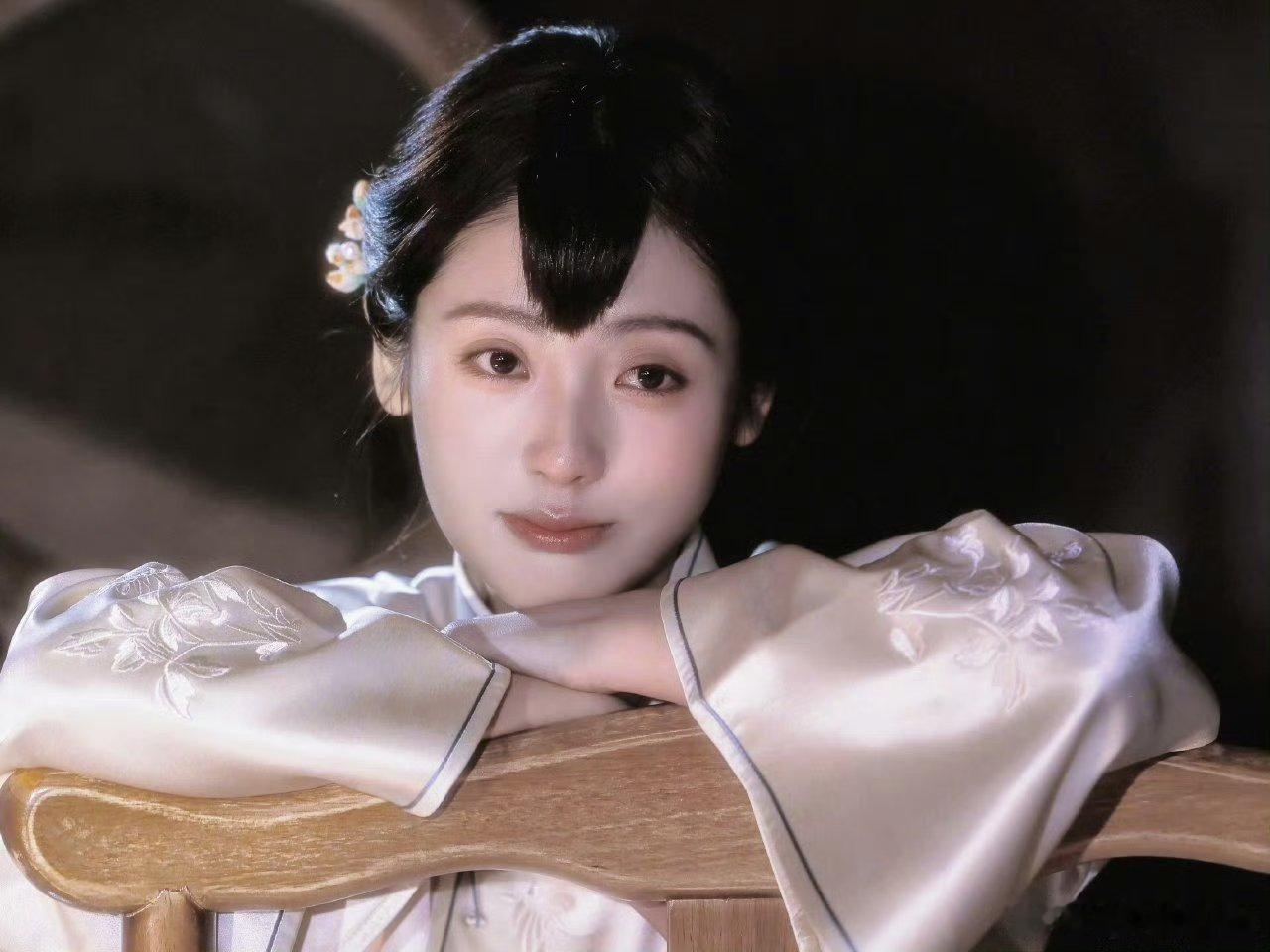邢菲白玉兰遗珠邢菲宁苏苏没被提名白玉兰名单出炉，最意难平的就是邢菲！《生万物》宁