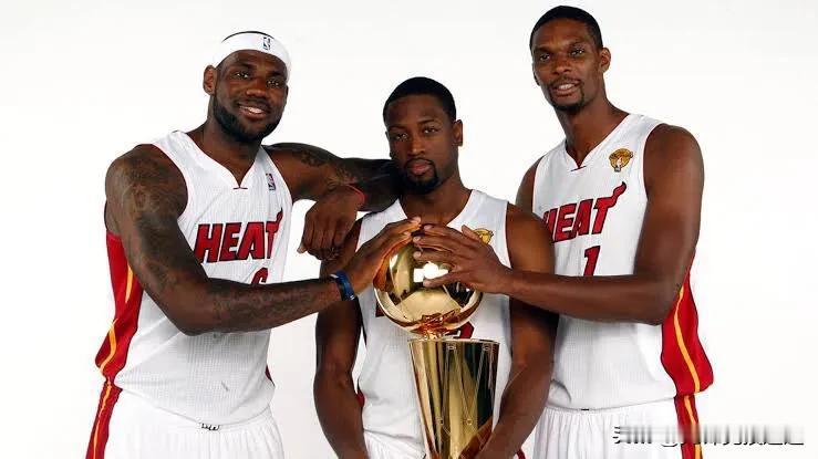 保罗·皮尔斯认为勒布朗、韦德和波什在迈阿密热火队的表现不佳：

“我认为他们应该