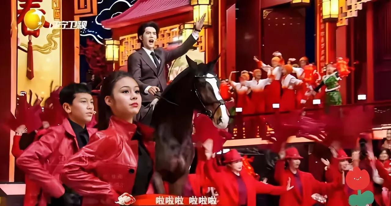 辽视春晚，到底“喂”你吃了什么？
别再硬撑了！
那根本不是小品，是广告！
当你全