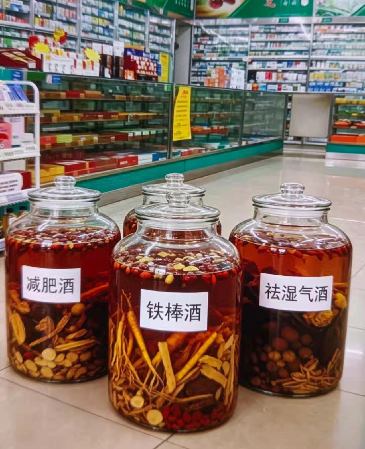 有没有人跟我一样喜欢品酒，吃烧烤，爬山，或海边散步的？