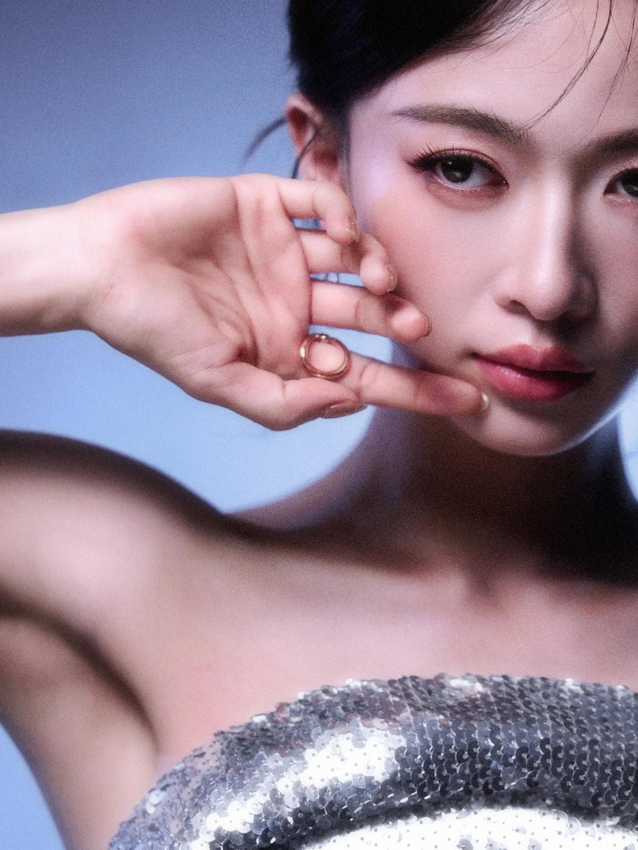 吴谨言美图分享吴谨言 吴谨言公主号 吴谨言大婚 无问西东吴谨言 吴谨言遛饼