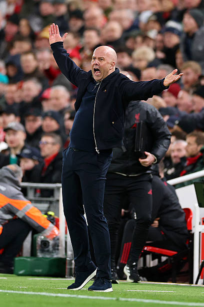 泰晤士报： 英足总拟试行“主教练挑战机制”，用于VAR主观判罚英格兰足坛高层正考