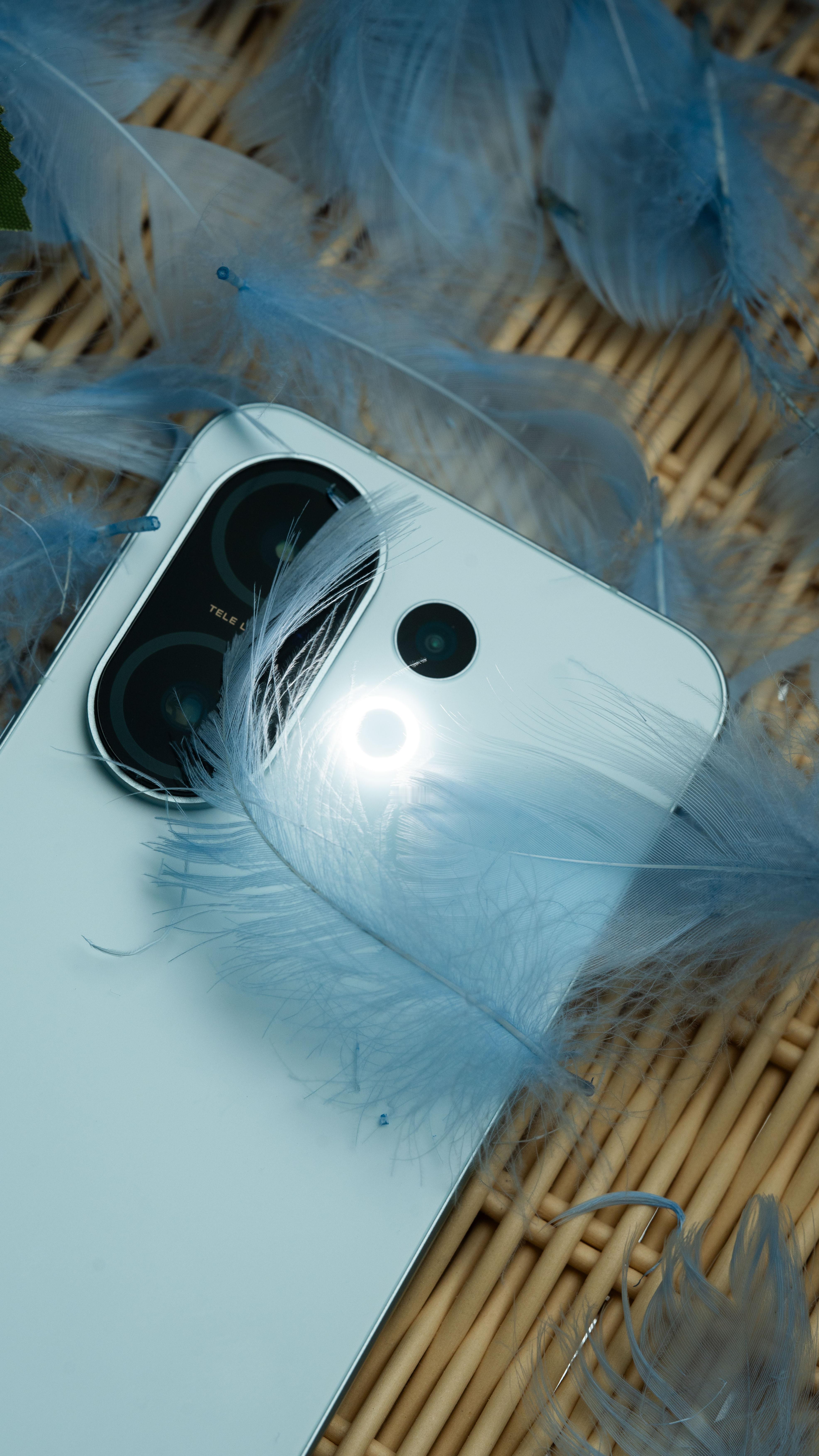 vivo S30 Pro mini 最爱配色，薄荷青美图来了！把夏天握在手里！满