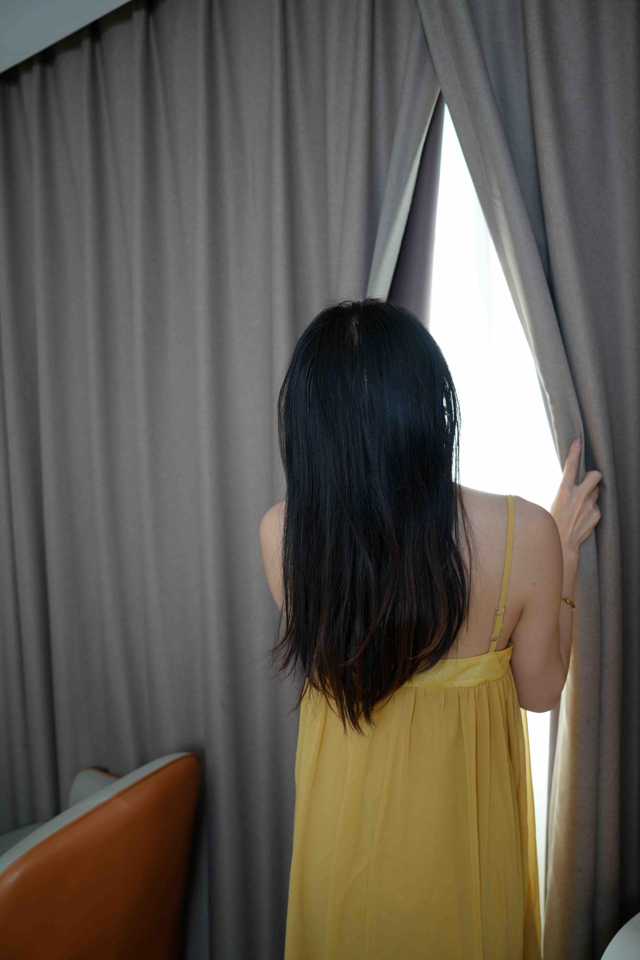 阳光洒进房间，温暖如初。