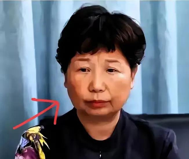 杜妈新动态曝光!大药房家属院老人说真话?！

大药房家属院一个70多岁的老人说：