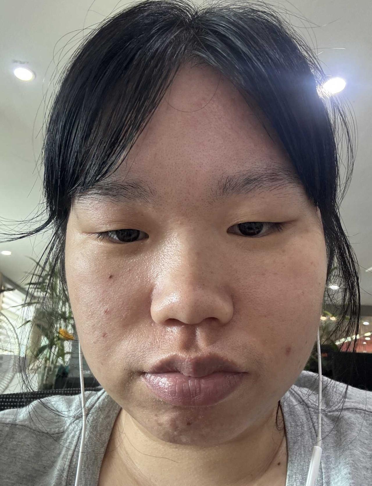 一些回不去的22岁
图2到图5都是22岁的我
大家最近有好好生活吗 我貌似没有 