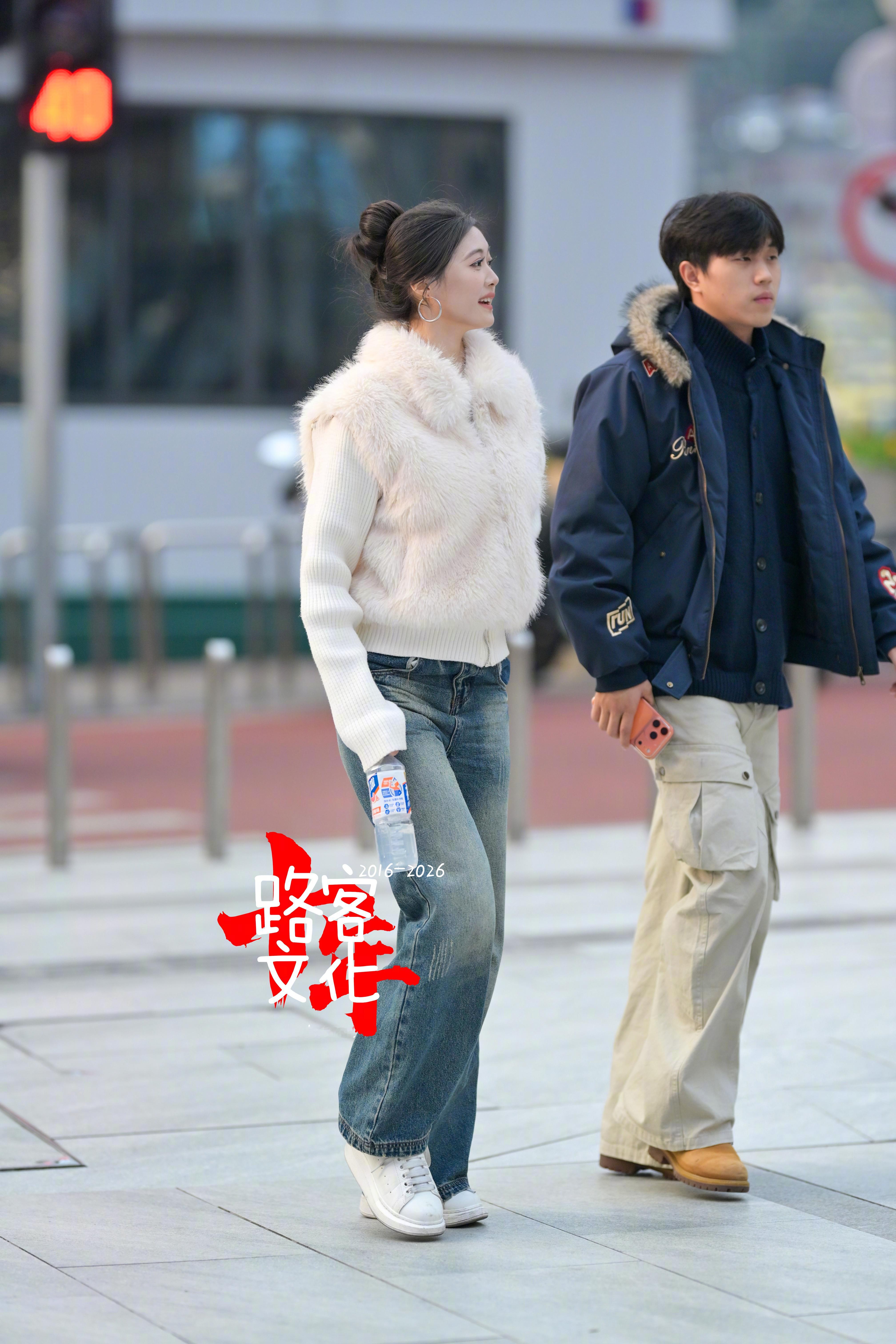 小姐姐的微笑好可爱 