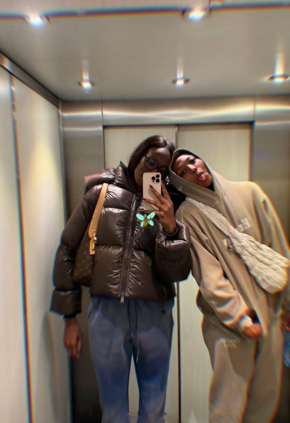 女排 埃格努和好友📸 