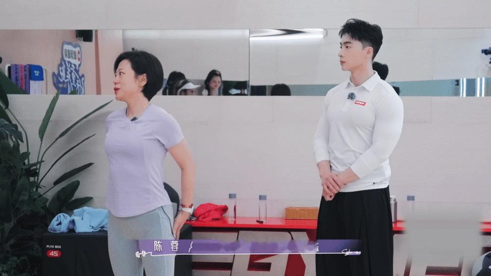 陈浩民老婆自曝五年四胎产后漏尿21天重养自己先天体质再好，也扛不住短时间内多次妊