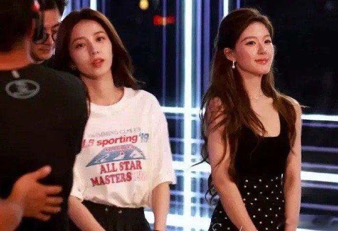 万鹏比赵露思看起来更像女主，赵露思这是要被掀桌了？ ​​​