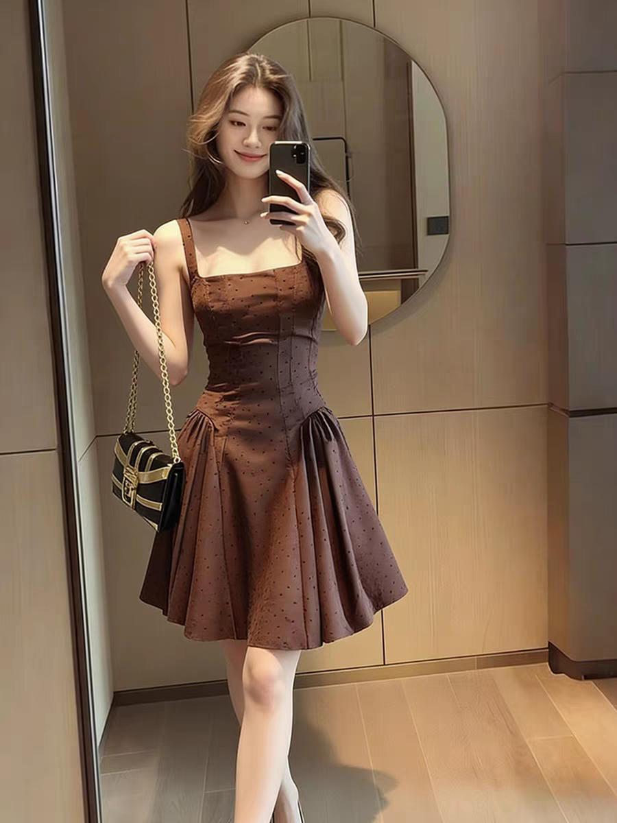 对女人而言，时尚穿搭，也是一种艺术！什么样的穿搭可以成为气质女神? 气质穿搭怎么