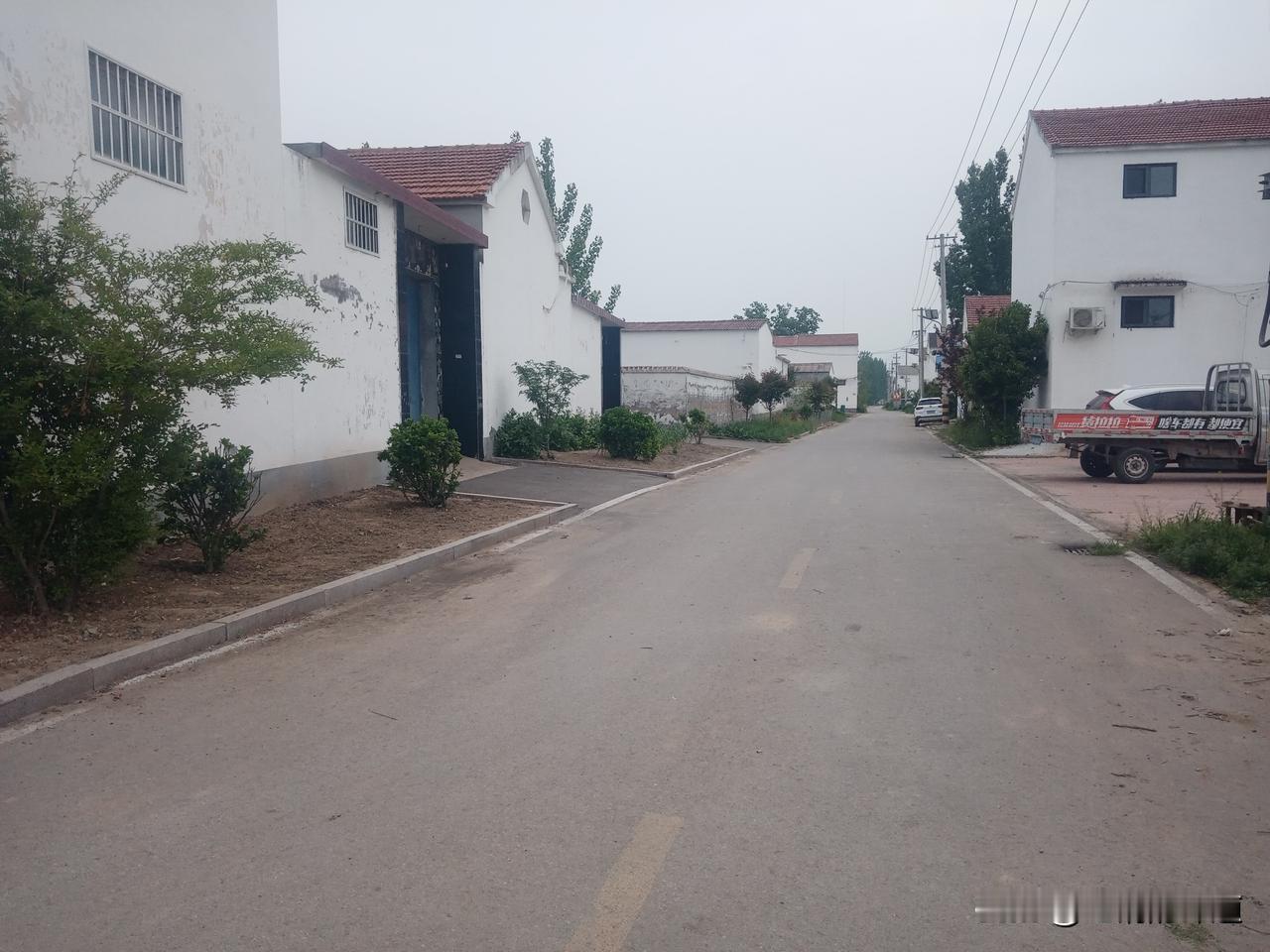 老农谚
三月怕初四
三月初四谷雨节，无雨干旱谷不结
三月初四雨淋头，五谷丰登富流