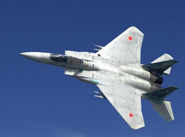 科普一下：日本F-15J战斗机是美国F-15C/D的授权生产型号，现役201架，