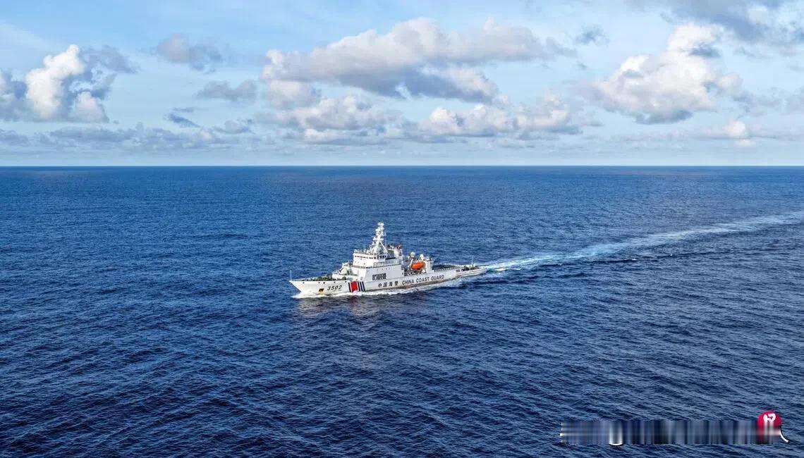 台湾海巡7艘船舰出动"监控"大陆海警，结果只能跟着伴航！鹅銮鼻西南39海里、苏澳