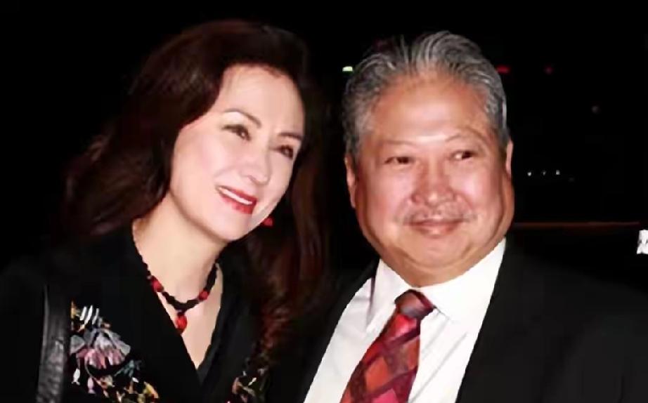 洪金宝红毯暴瘦引揪心，儿子洪天明回应：做了3次手术
 
     第44届香港电