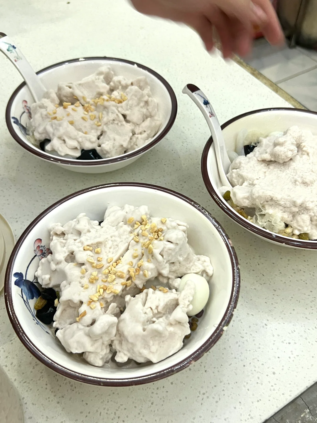 海南。。。个人觉得无法超越的。。。