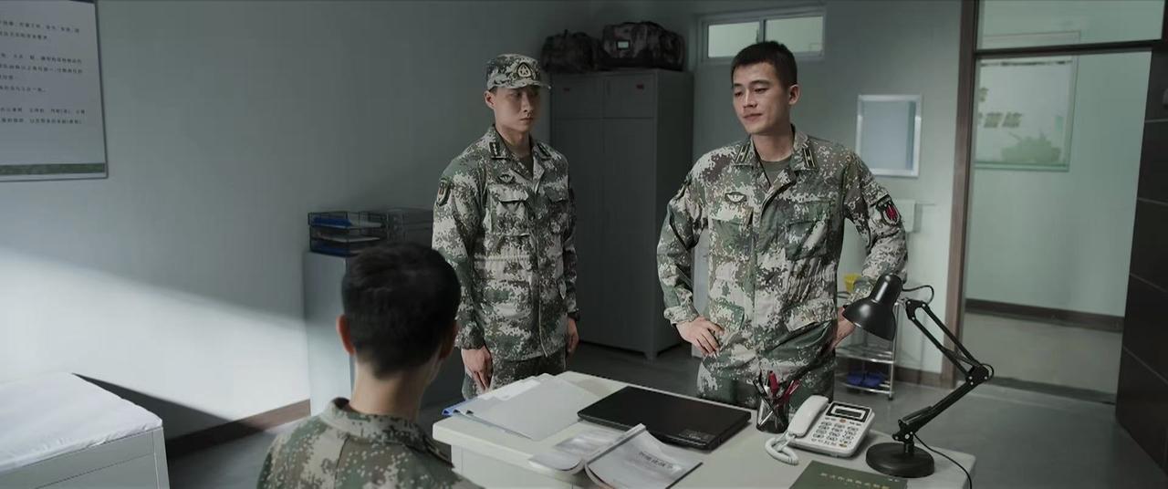 《兵自风中来》里面的郭子剑和江胜强真的好有趣啊！

两人虽然是冤家，但是很多时候