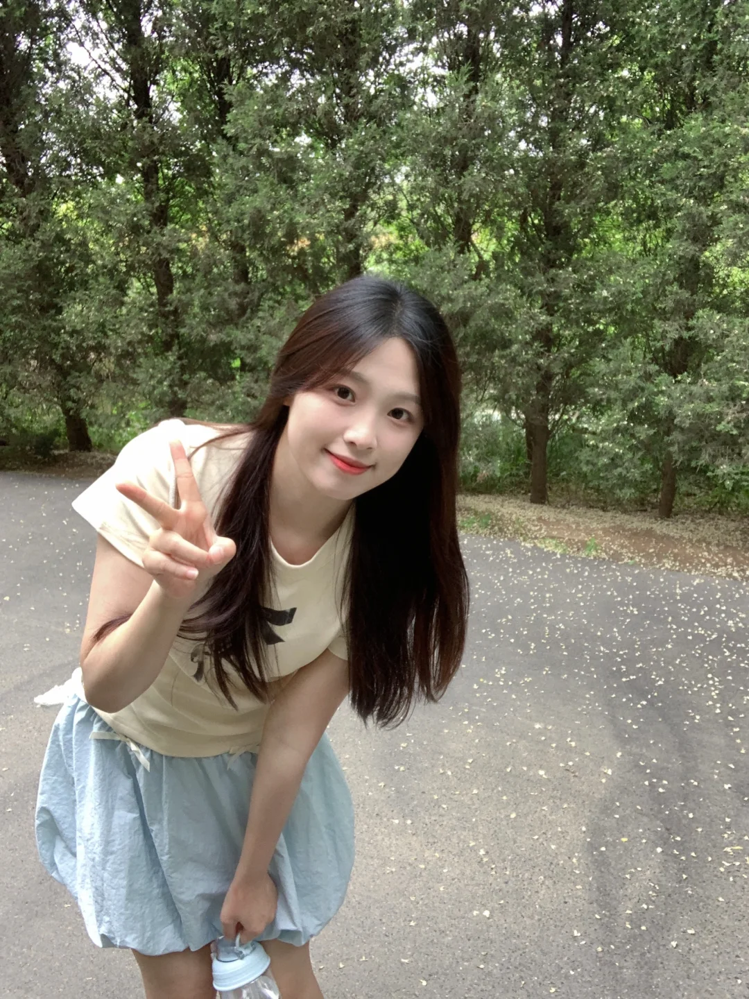 存点元气少女的拍照动作
