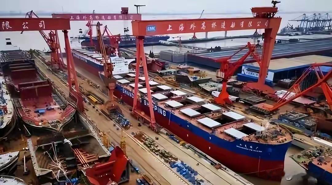 张维为捅破窗户纸：美国敢动手，第二天就摘了它的“超级大国”帽子！

复旦大学张维