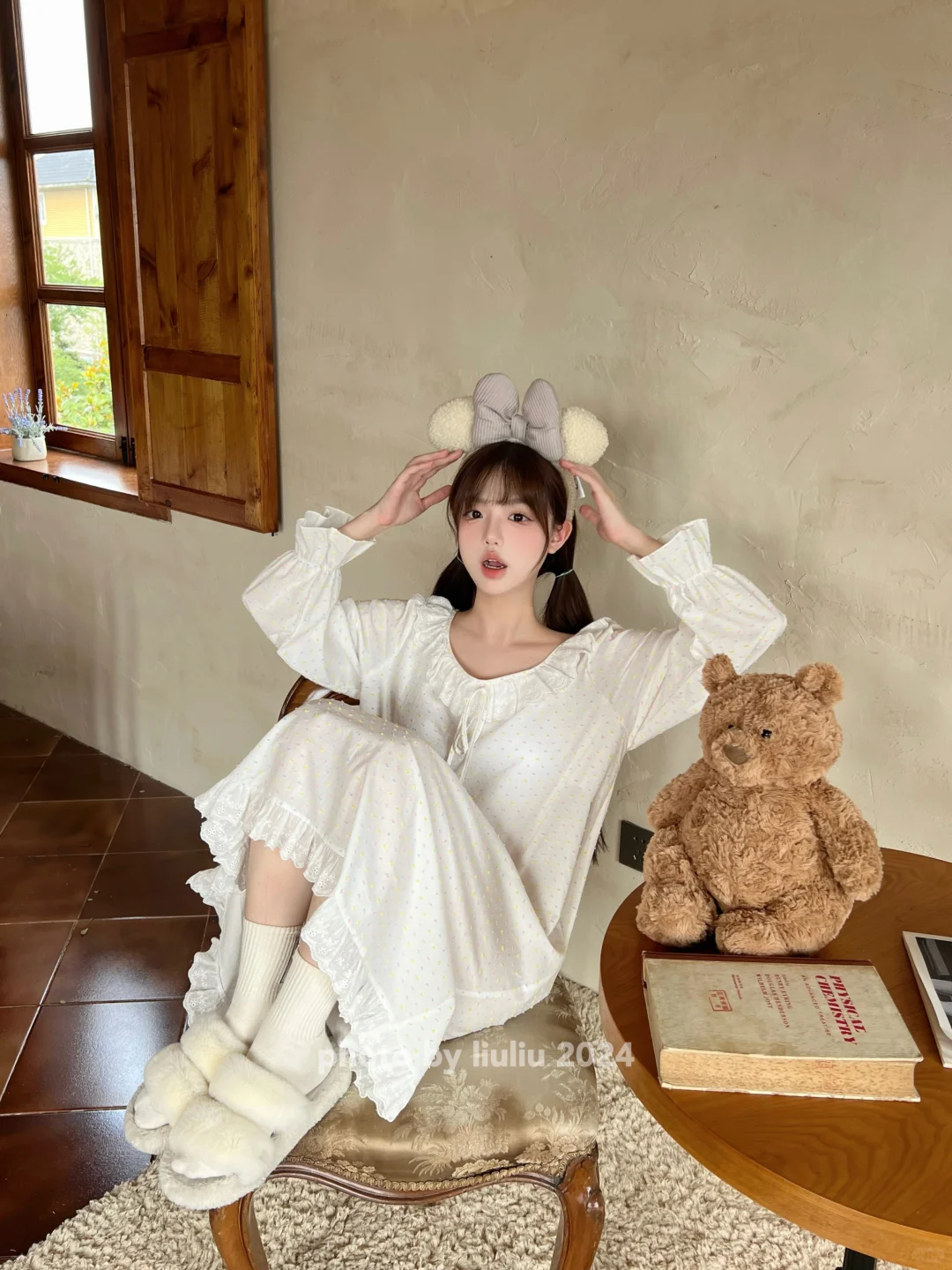 手机摄影师｜分享9⃣️个韩系甜妹居家拍照姿势
